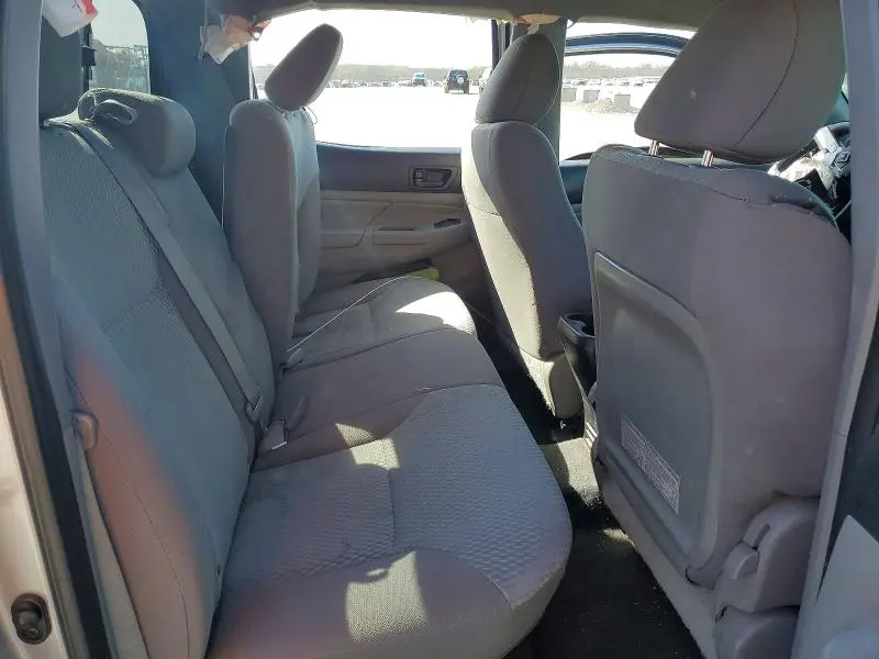 2015 TOYOTA TACOMA BASE  