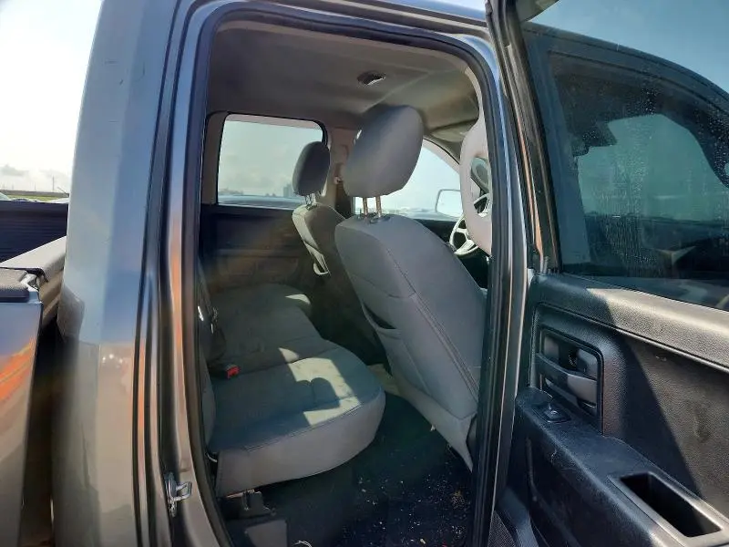 2013 RAM 1500 ST  