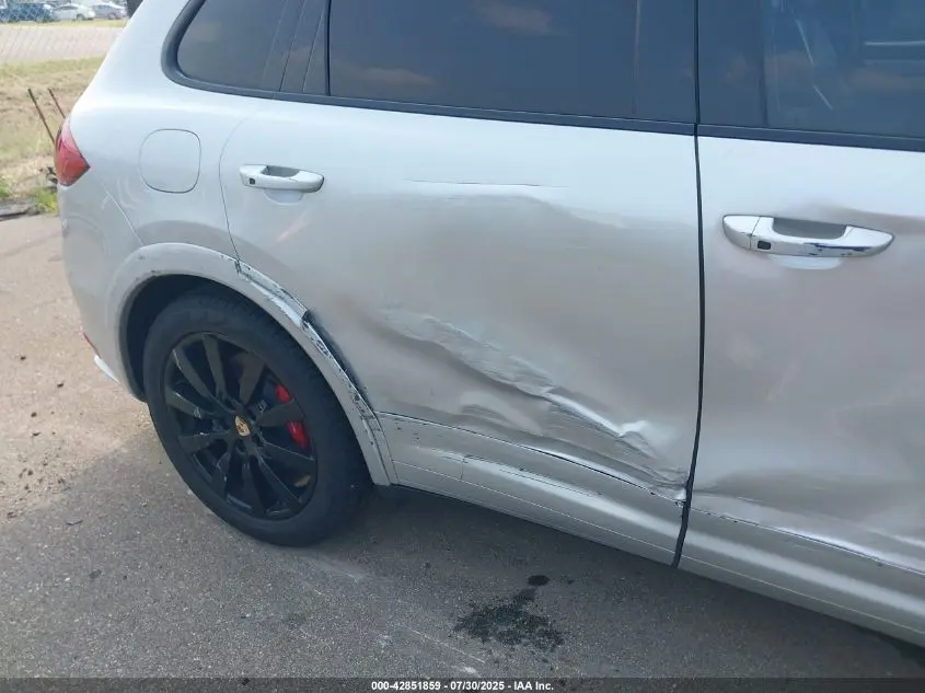 2012 PORSCHE CAYENNE TURBO