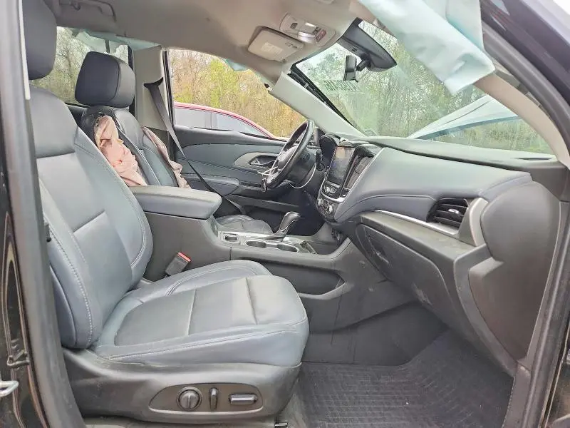 2020 CHEVROLET TRAVERSE LT  
