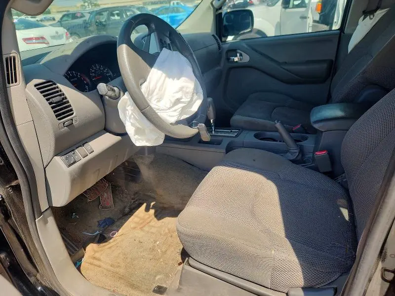 2014 NISSAN FRONTIER S  