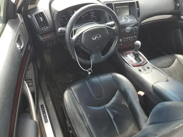 2011 INFINITI G37   