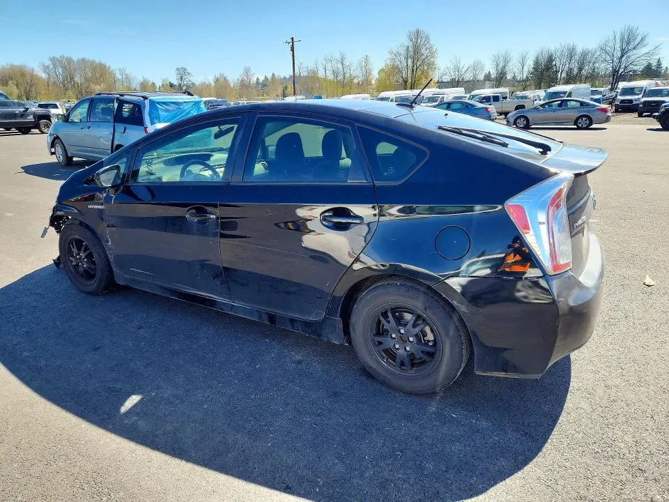 2012 TOYOTA PRIUS THREE  