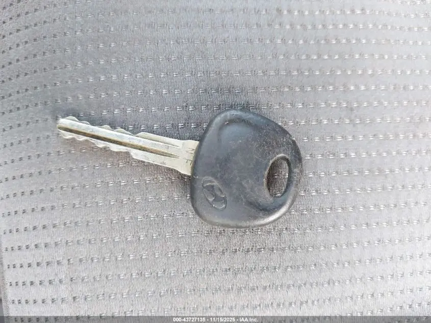 2010 HYUNDAI SONATA GLS