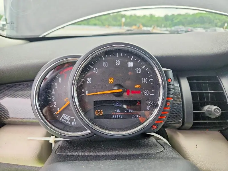 2015 MINI COOPER S  