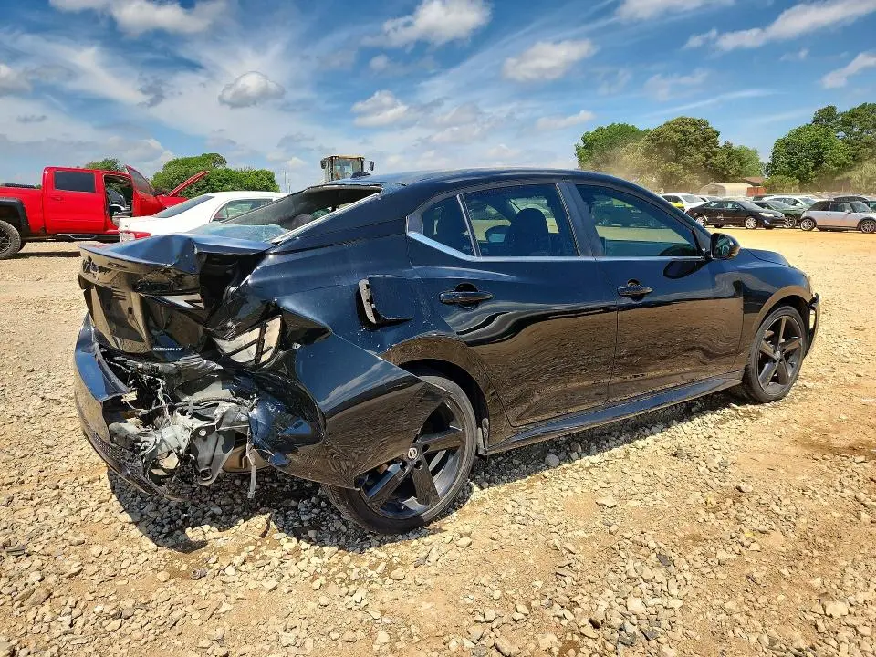 2023 NISSAN SENTRA SR  