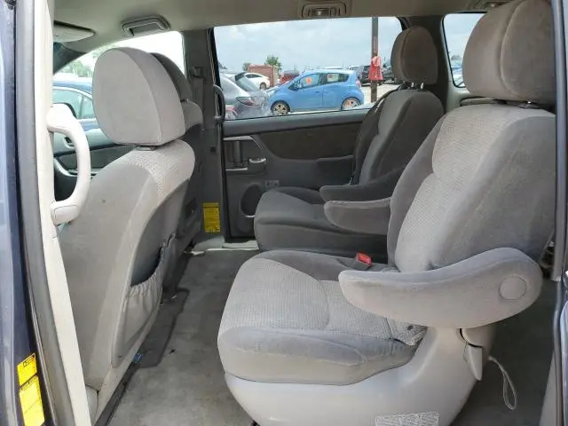 2010 TOYOTA SIENNA CE  