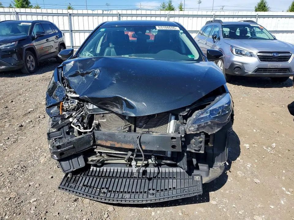 2017 TOYOTA COROLLA SE  