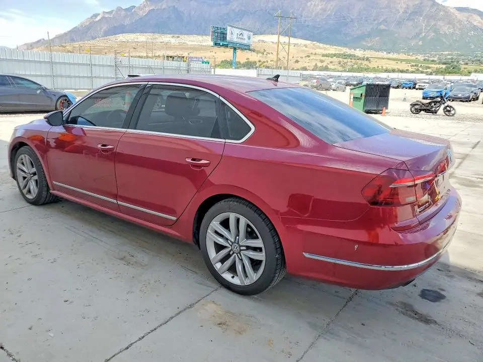 2017 VOLKSWAGEN PASSAT SE  