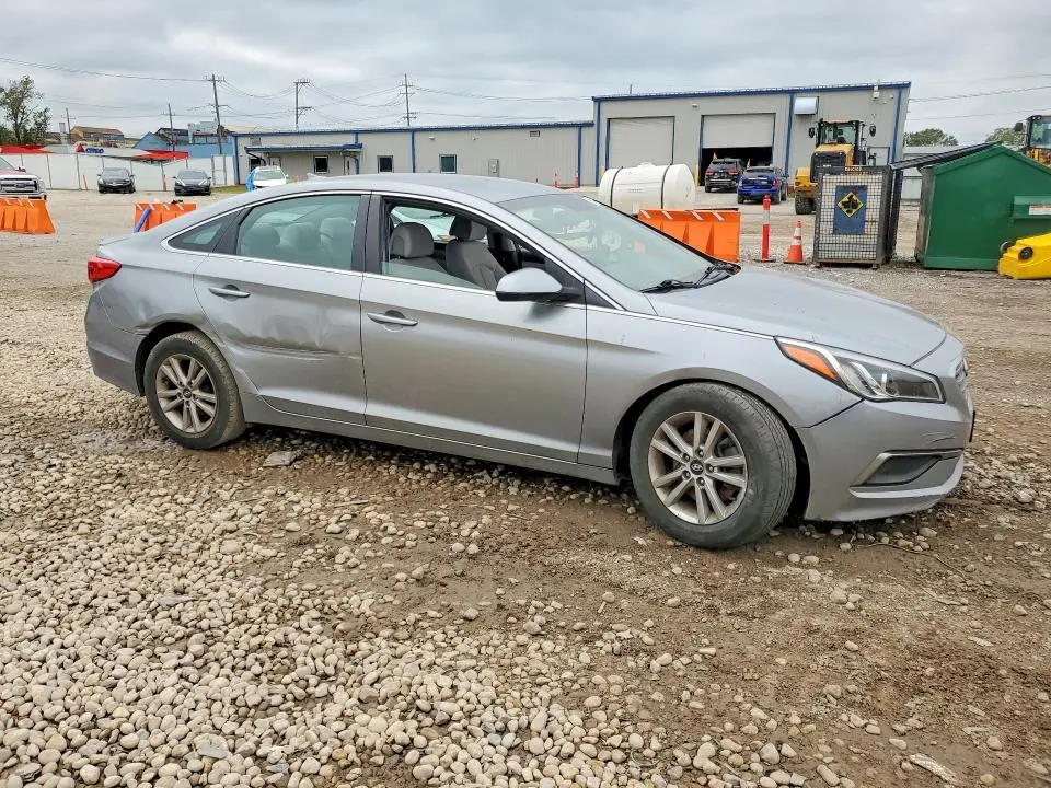 2016 HYUNDAI SONATA SE  