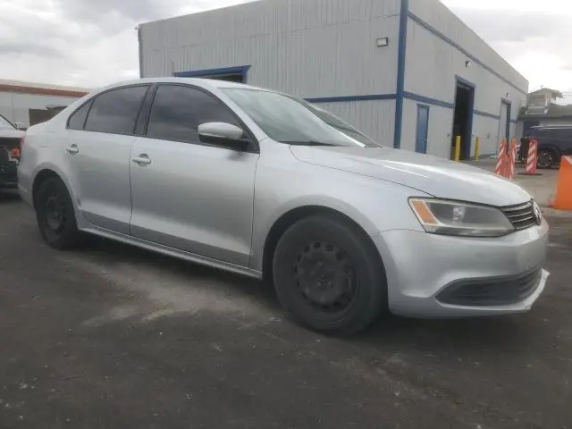 2014 VOLKSWAGEN JETTA SE  