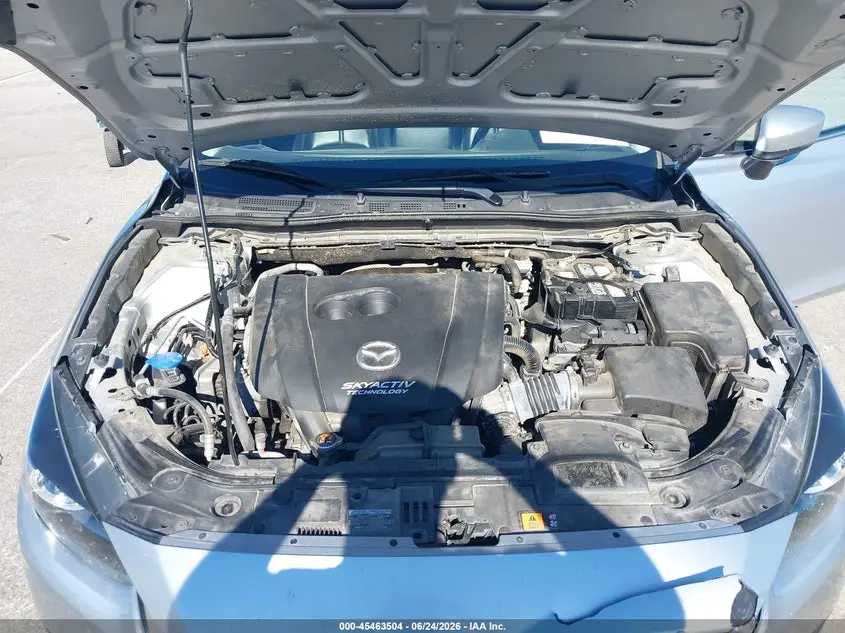 2018 MAZDA MAZDA3 TOURING