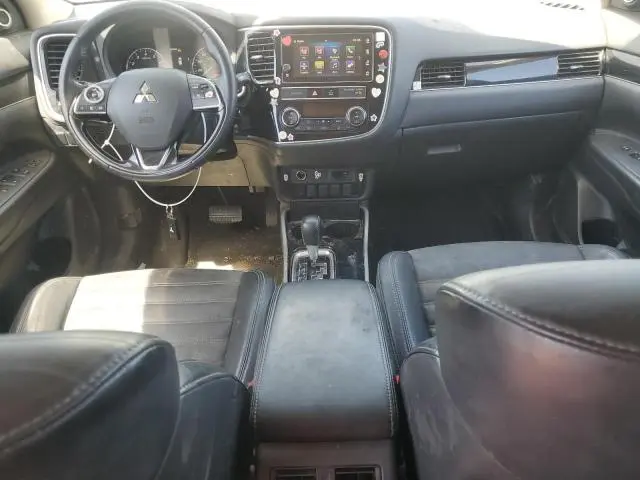 2019 MITSUBISHI OUTLANDER SE  