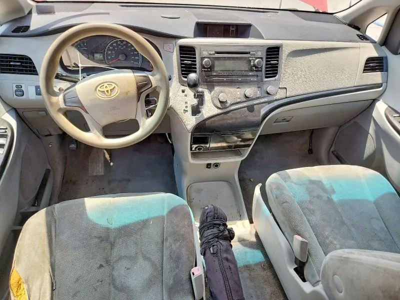 2011 TOYOTA SIENNA BASE 7-PASSENGER  