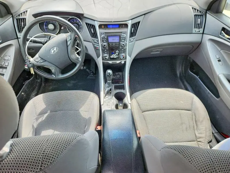 2011 HYUNDAI SONATA GLS  