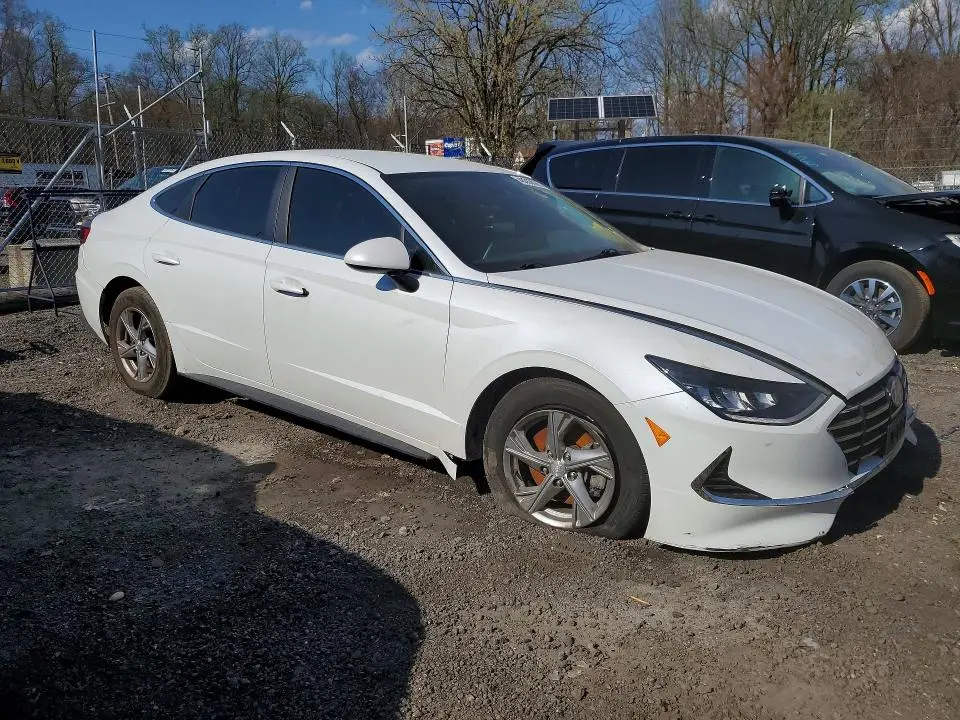 2021 HYUNDAI SONATA SE  