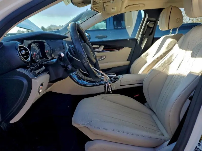 2017 MERCEDES-BENZ E 300  