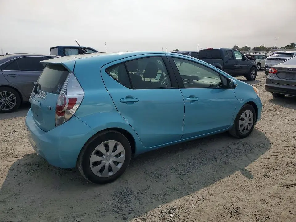 2013 TOYOTA PRIUS C TWO  