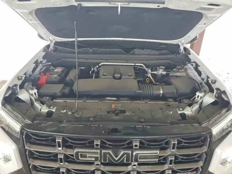 2025 GMC CANYON AT4  