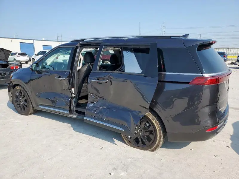 2023 KIA CARNIVAL SX  
