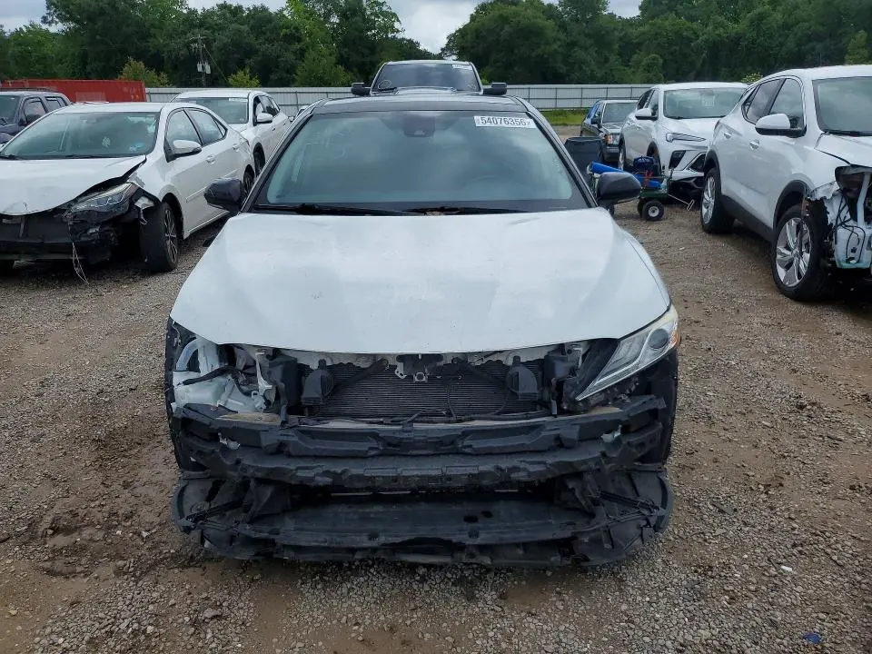 2020 TOYOTA CAMRY XSE  