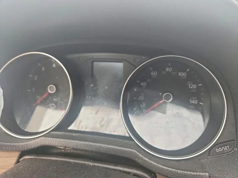 2016 VOLKSWAGEN PASSAT SE  