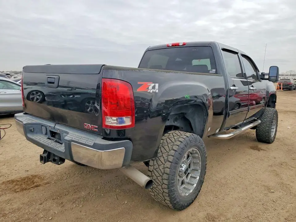 2011 GMC SIERRA K2500 SLE  