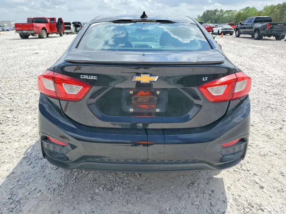 2018 CHEVROLET CRUZE LT  