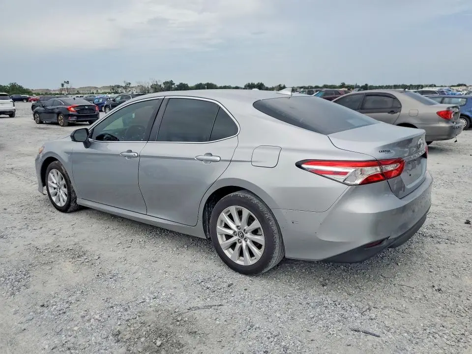 2019 TOYOTA CAMRY LE  
