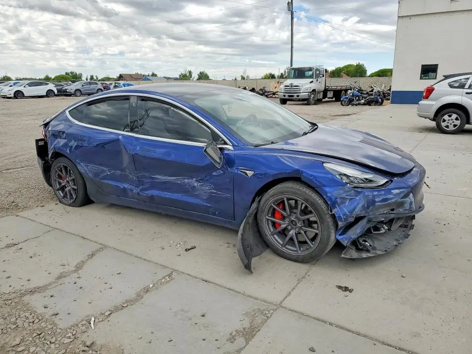 2019 TESLA MODEL 3   