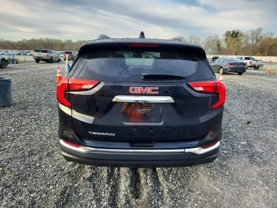 2021 GMC TERRAIN SLT  