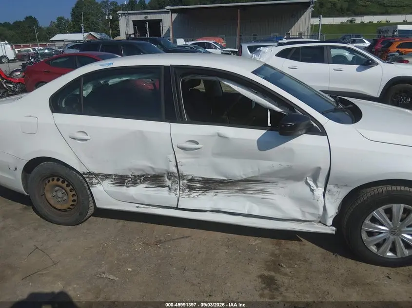 2013 VOLKSWAGEN JETTA 2.0L S