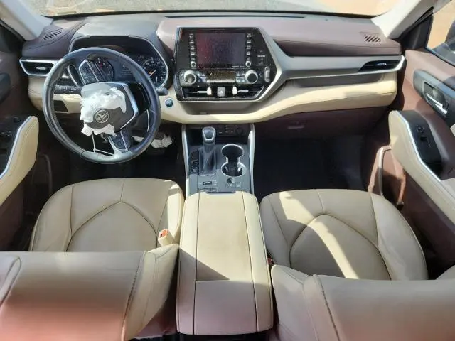 2020 TOYOTA HIGHLANDER XLE  