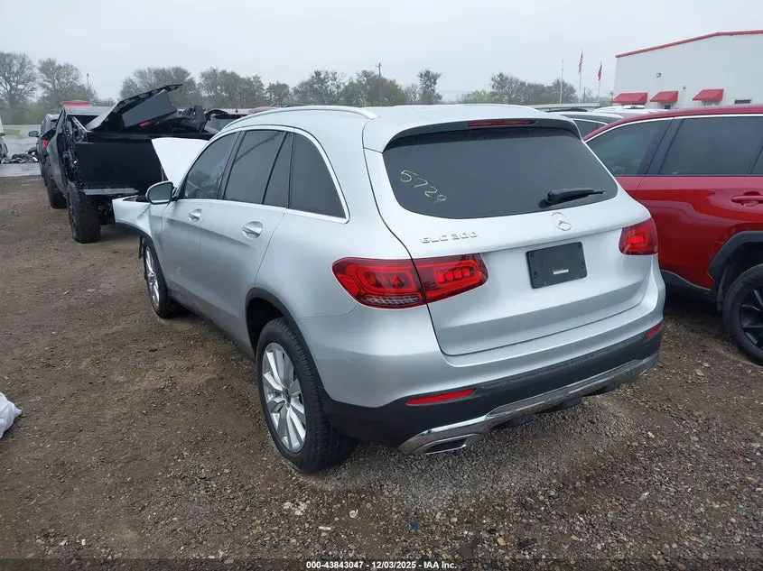 2020 MERCEDES-BENZ GLC 300  