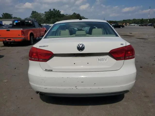 2013 VOLKSWAGEN PASSAT SE  