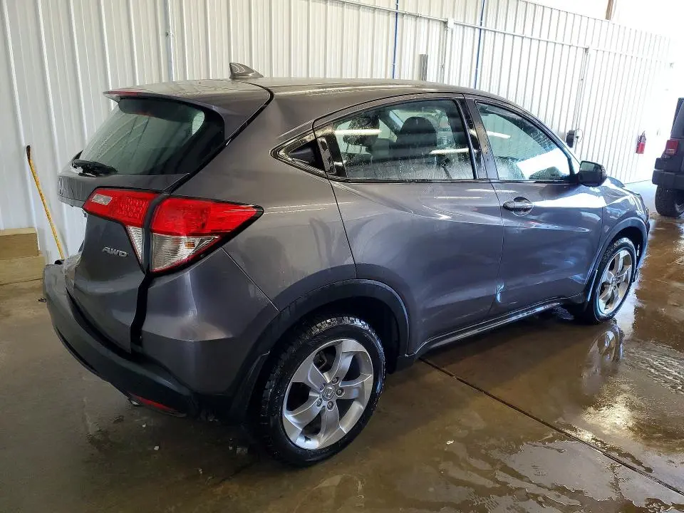 2022 HONDA HR-V LX  