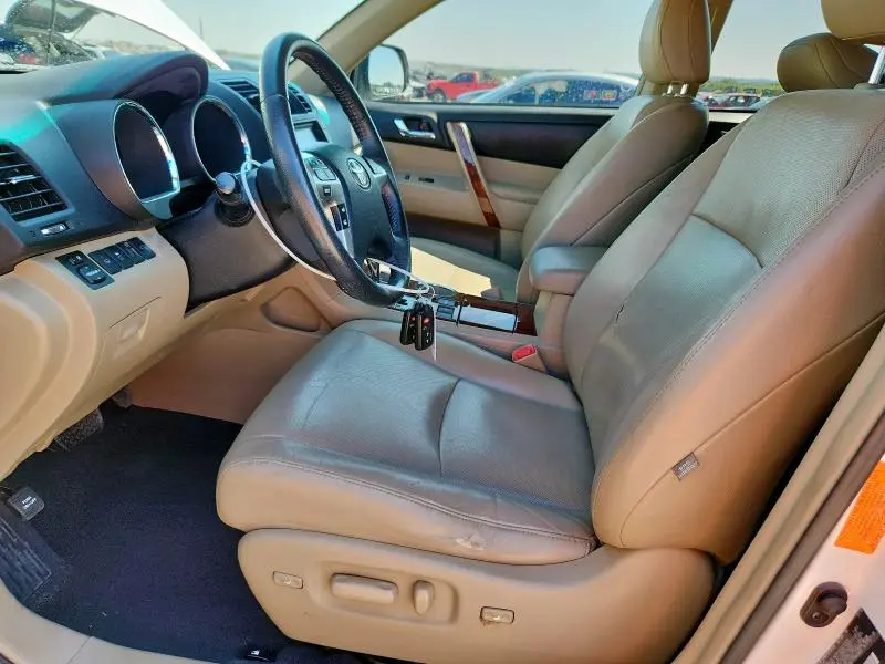 2012 TOYOTA HIGHLANDER LIMITED