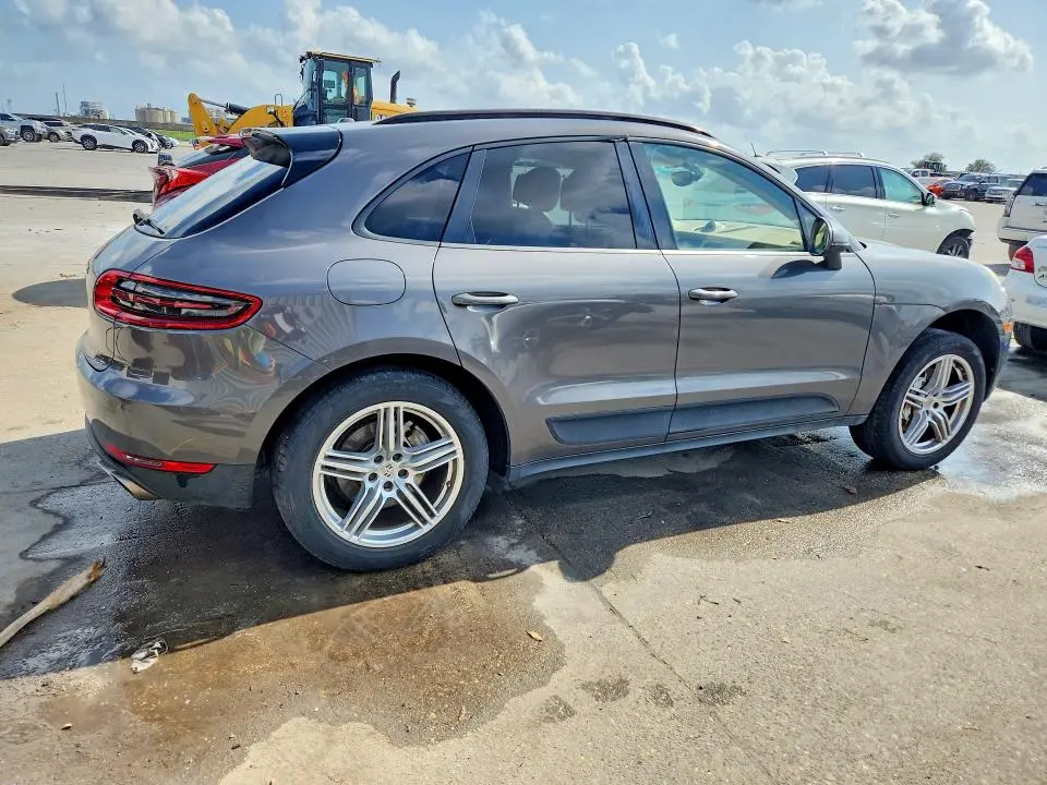 2015 PORSCHE MACAN S  