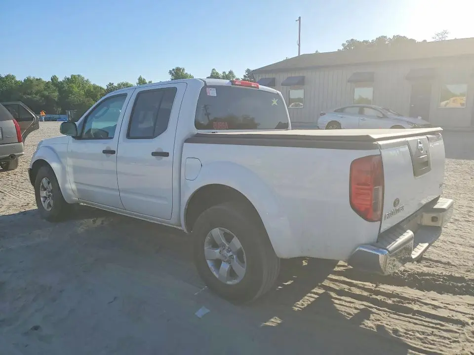 2011 NISSAN FRONTIER S  