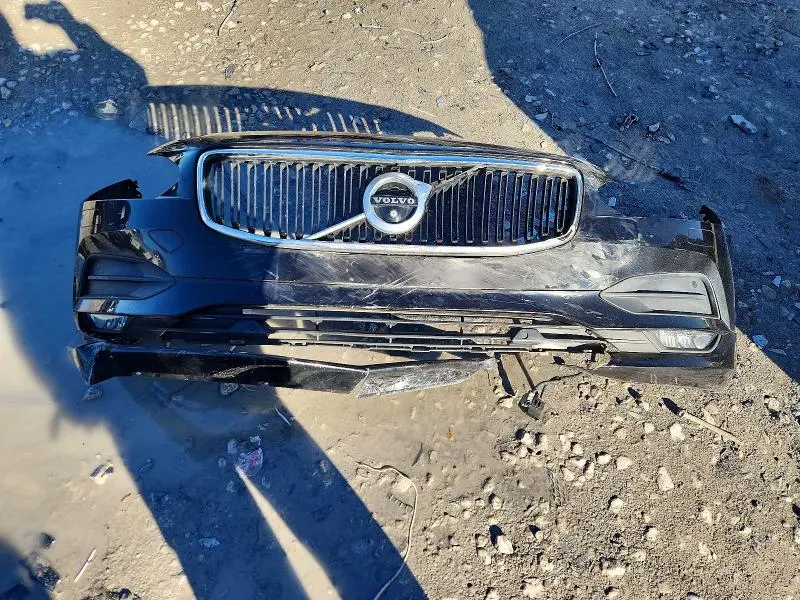 2018 VOLVO S90 T6 MOMENTUM  
