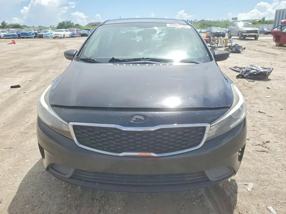 2018 KIA FORTE LX  