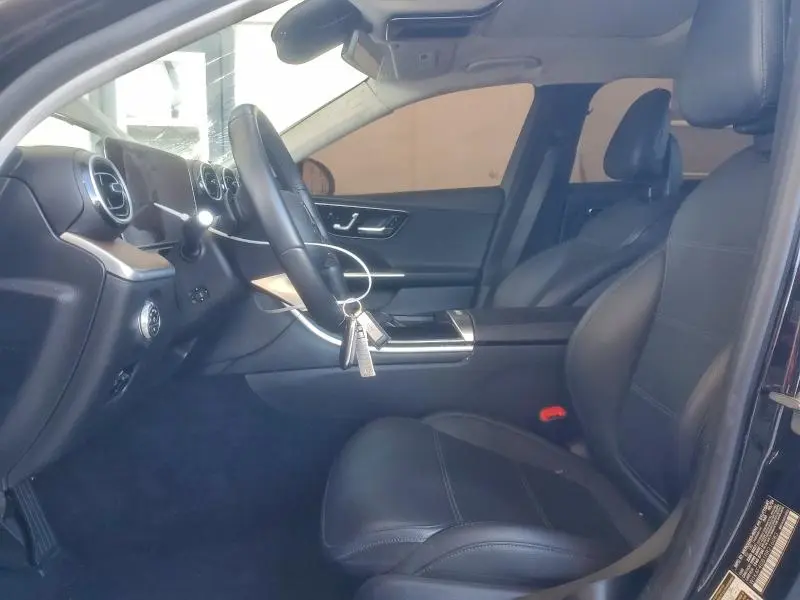 2024 MERCEDES-BENZ C 300  