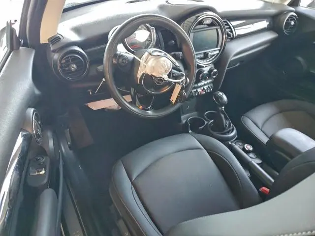 2019 MINI COOPER   