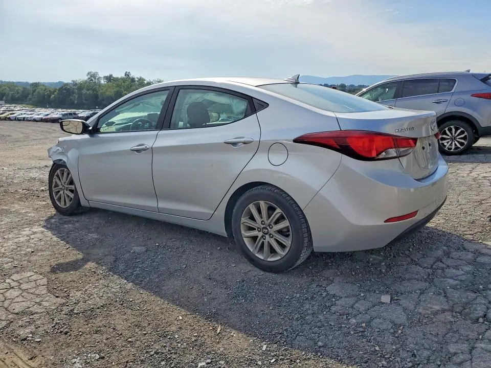 2014 HYUNDAI ELANTRA SE  