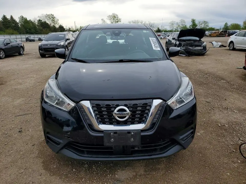 2020 NISSAN KICKS S  