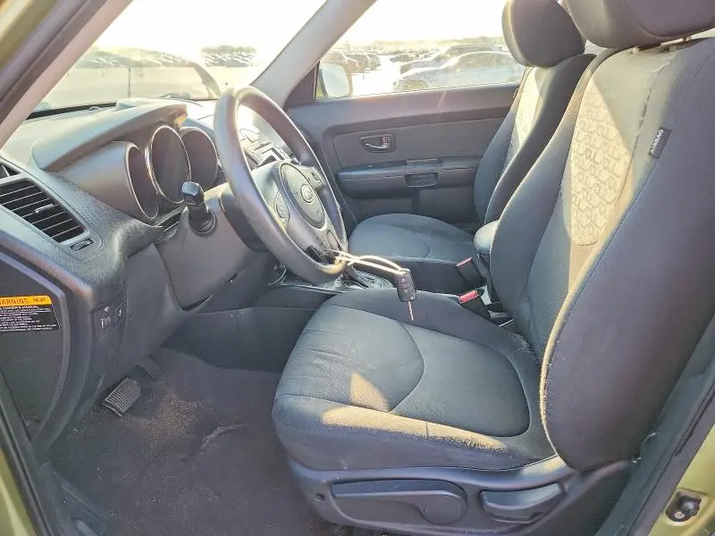 2011 KIA SOUL +  