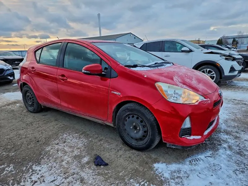 2013 TOYOTA PRIUS C   