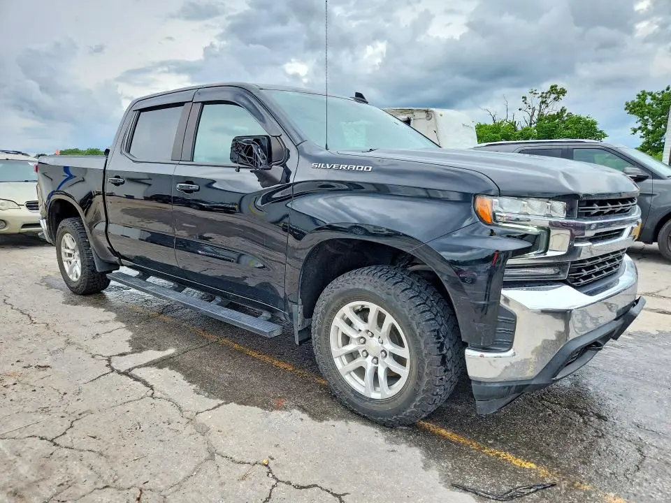 2021 CHEVROLET SILVERADO K1500 LT  