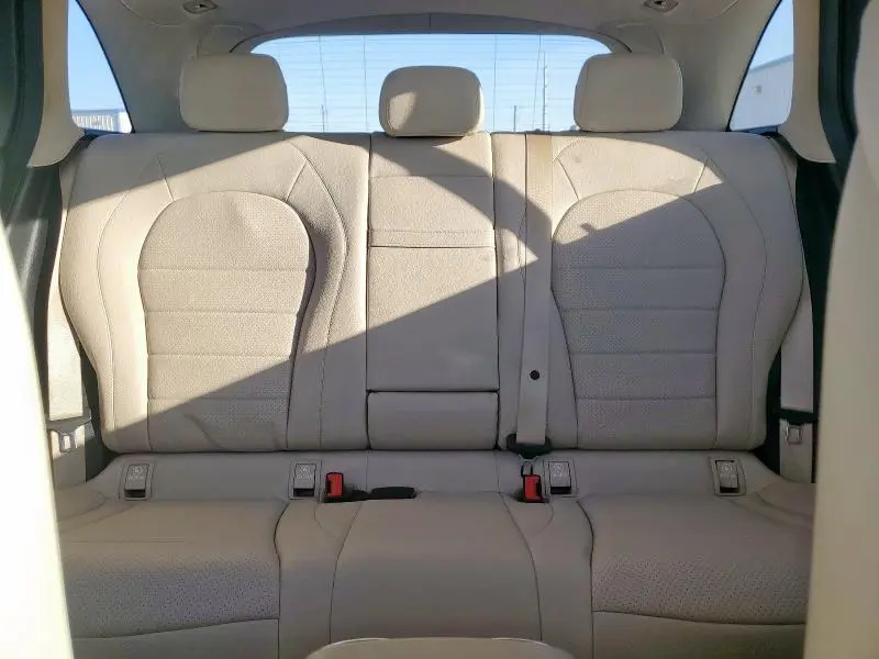 2017 MERCEDES-BENZ GLC 300  