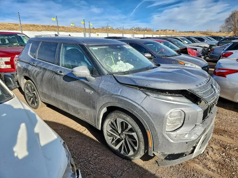 2023 MITSUBISHI OUTLANDER SE  